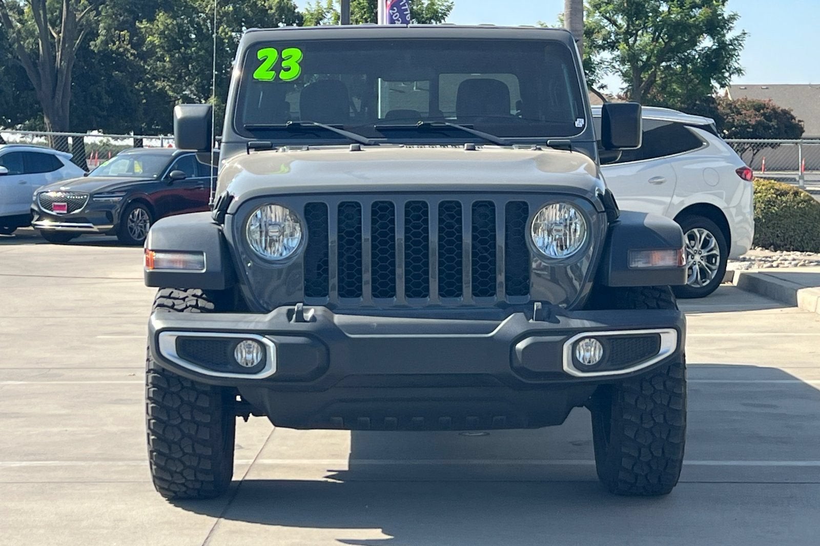 2023 Jeep Gladiator Sport