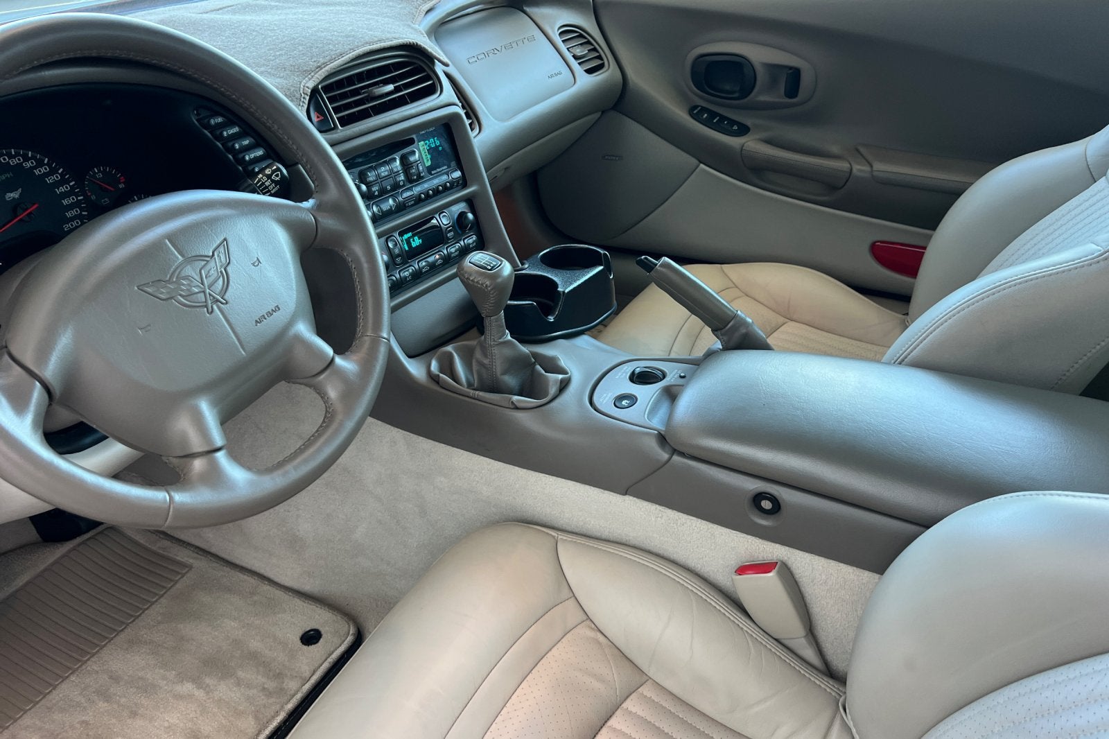 2003 Chevrolet Corvette 2dr Cpe
