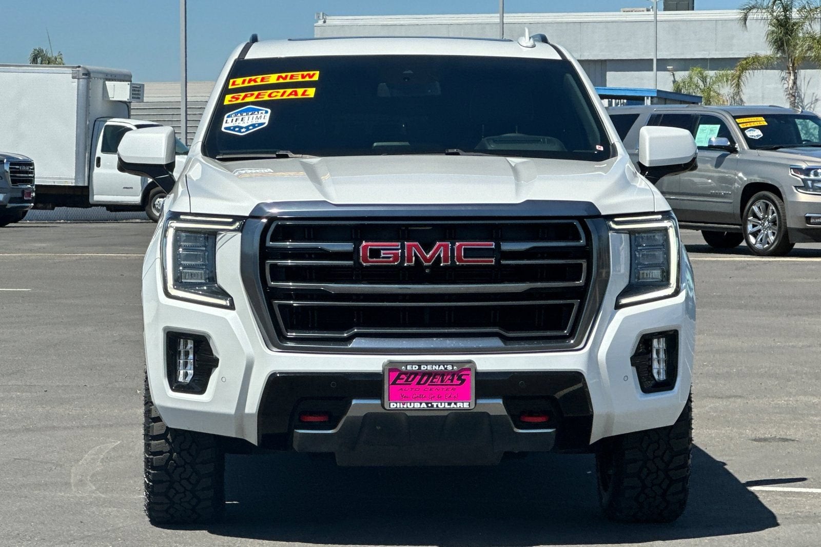 2023 GMC Yukon XL AT4