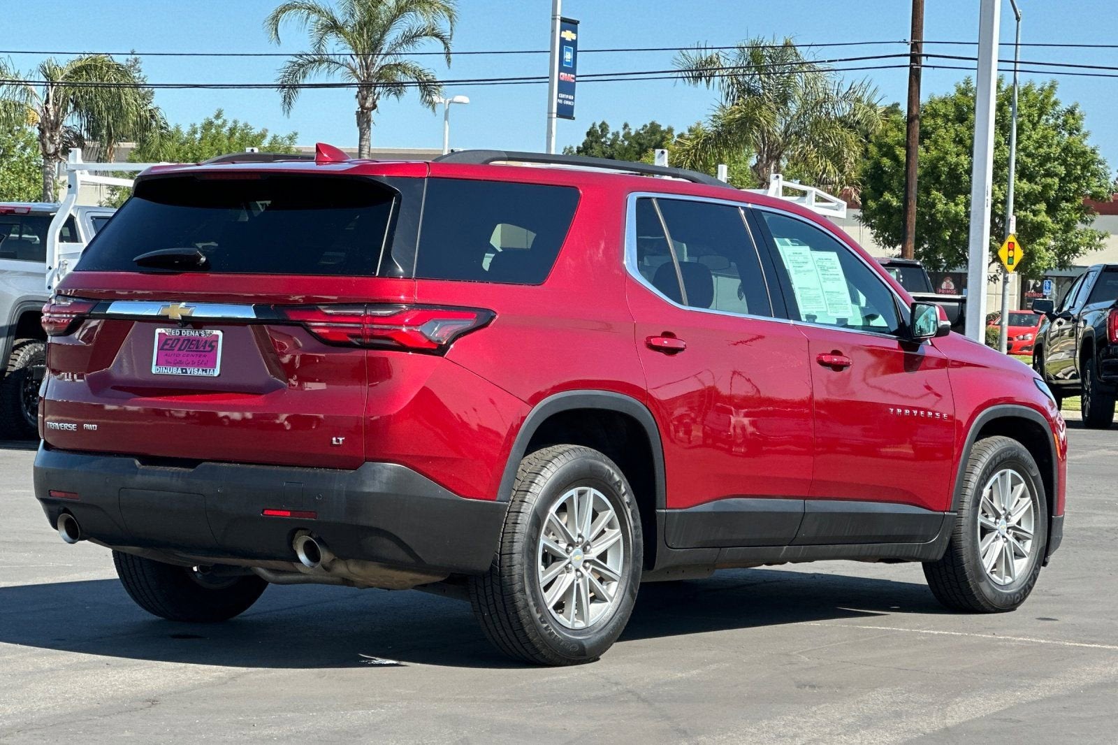 2023 Chevrolet Traverse LT Cloth
