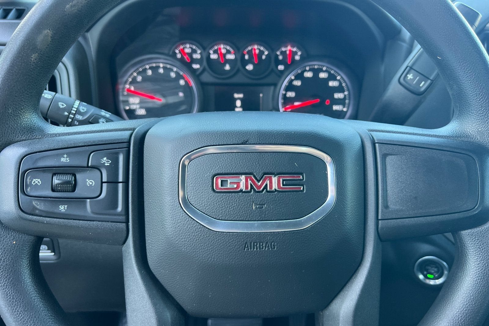 2023 GMC Sierra 1500 Pro