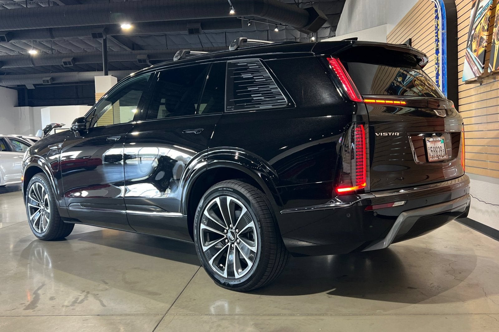 2026 Cadillac VISTIQ Sport
