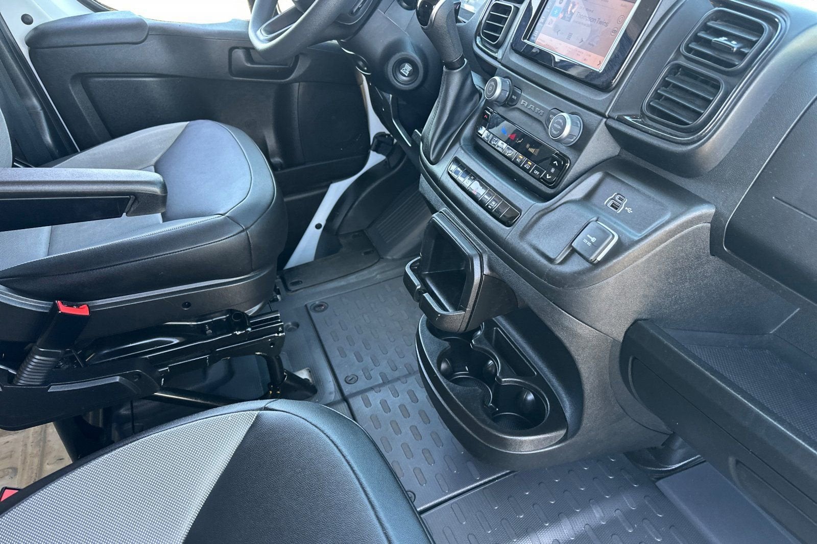 2025 RAM ProMaster Cargo Van Tradesman