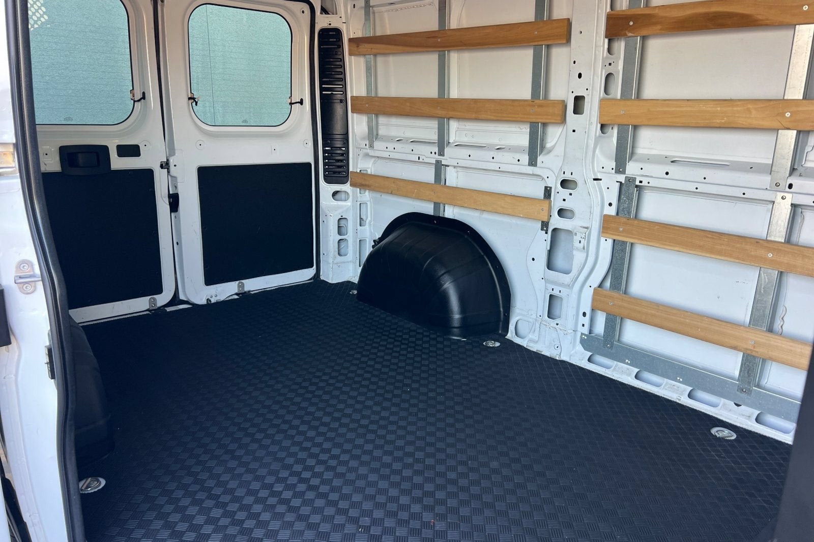 2025 RAM ProMaster Cargo Van Tradesman