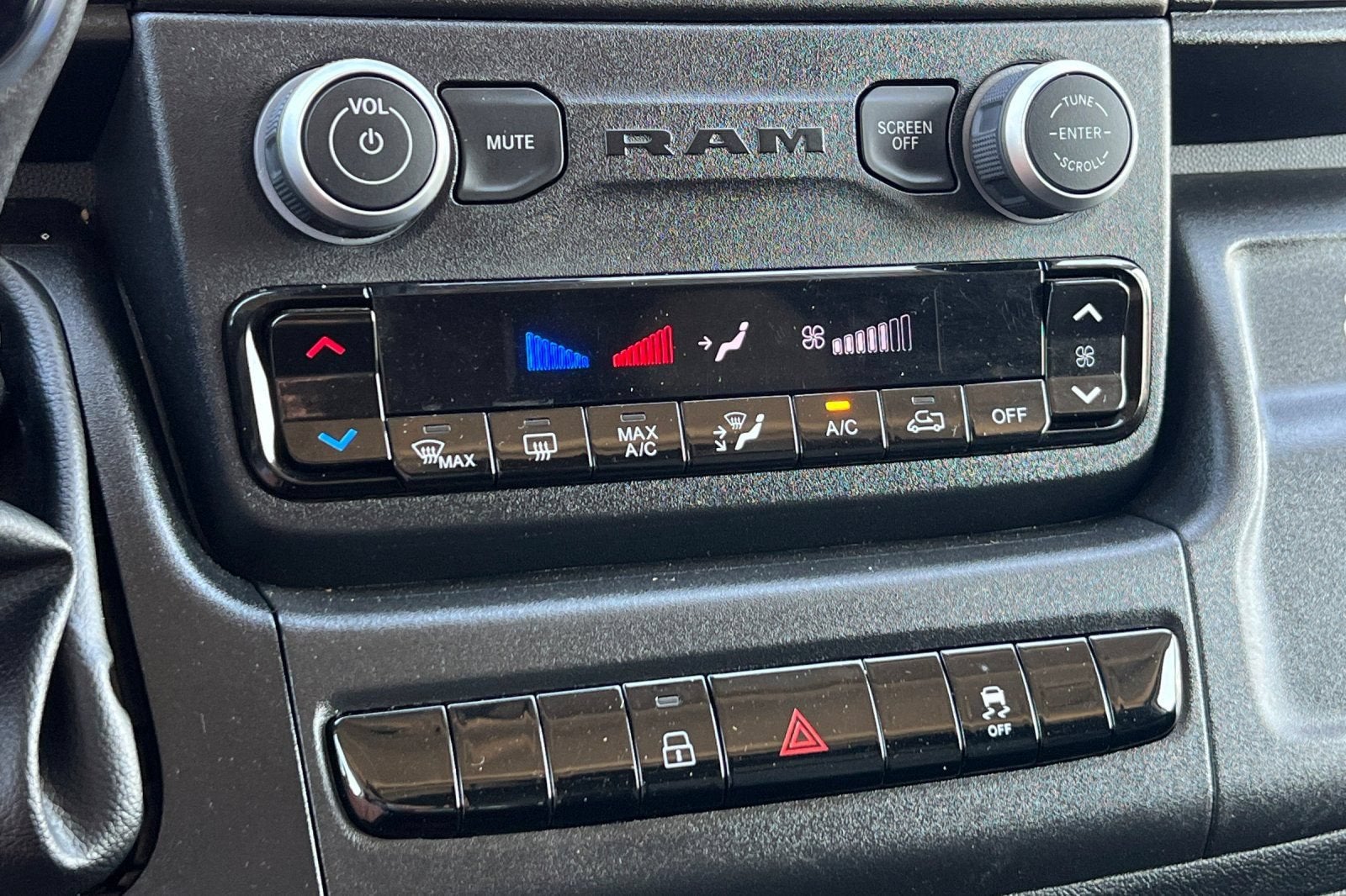 2025 RAM ProMaster Cargo Van Tradesman