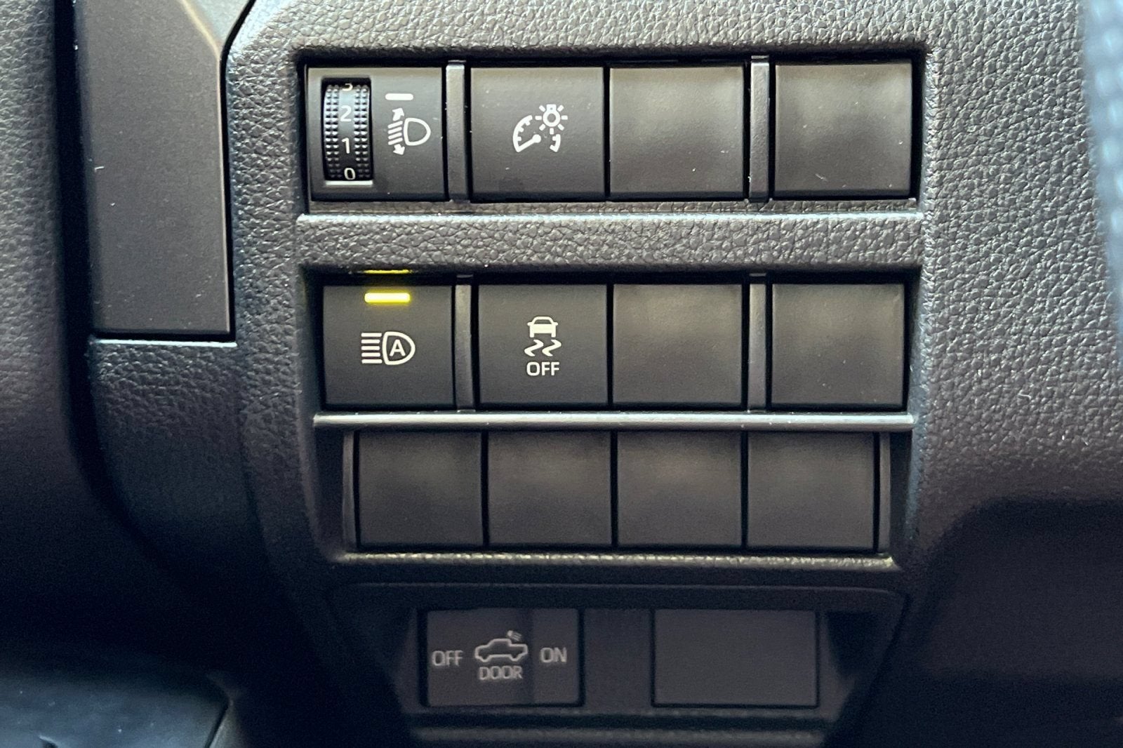 2026 Toyota Tacoma 4WD SR5