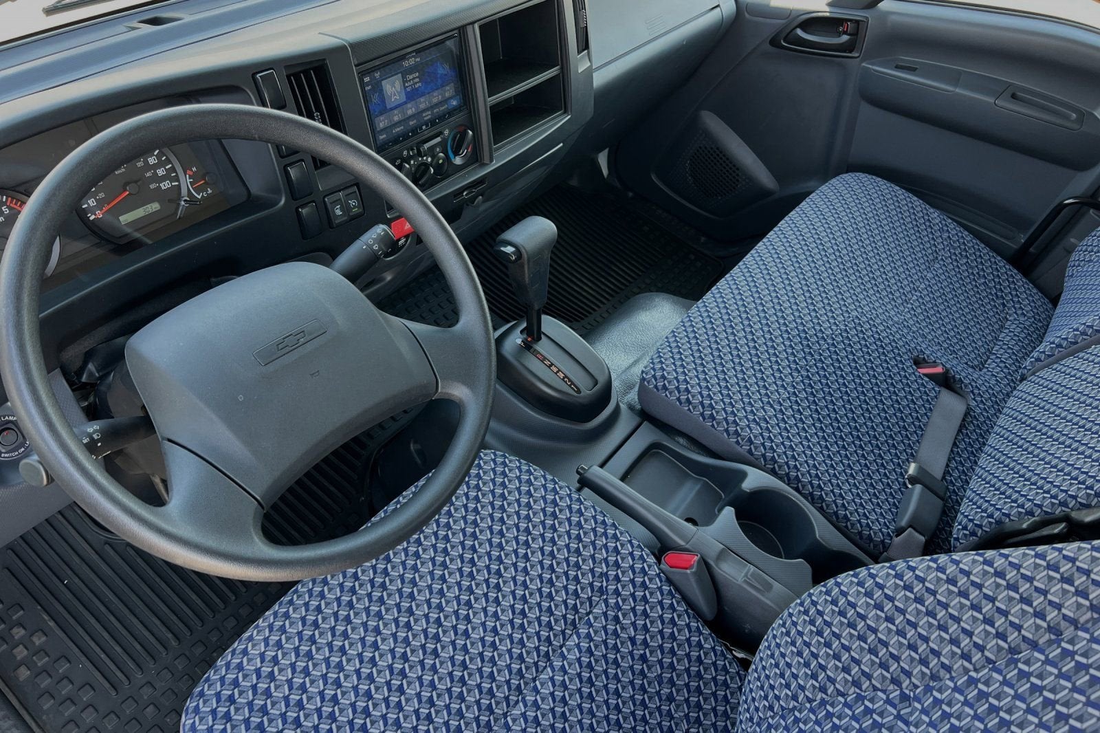 2023 Chevrolet Low Cab Forward 4500 HG LCF
