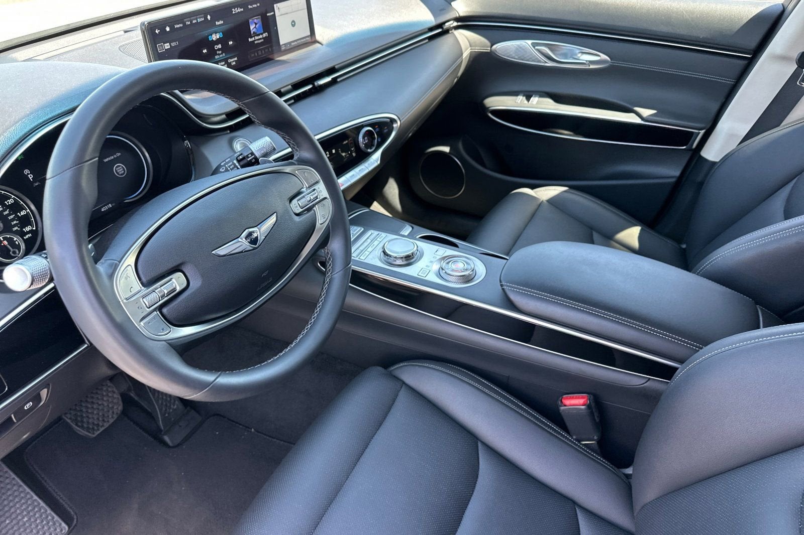 2025 Genesis GV70 2.5T