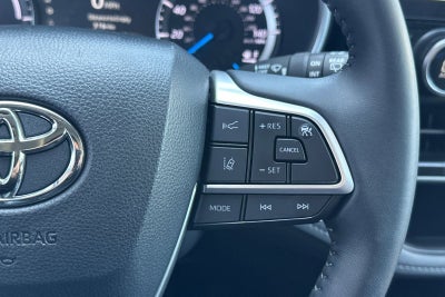 2025 Toyota Highlander Hybrid XLE