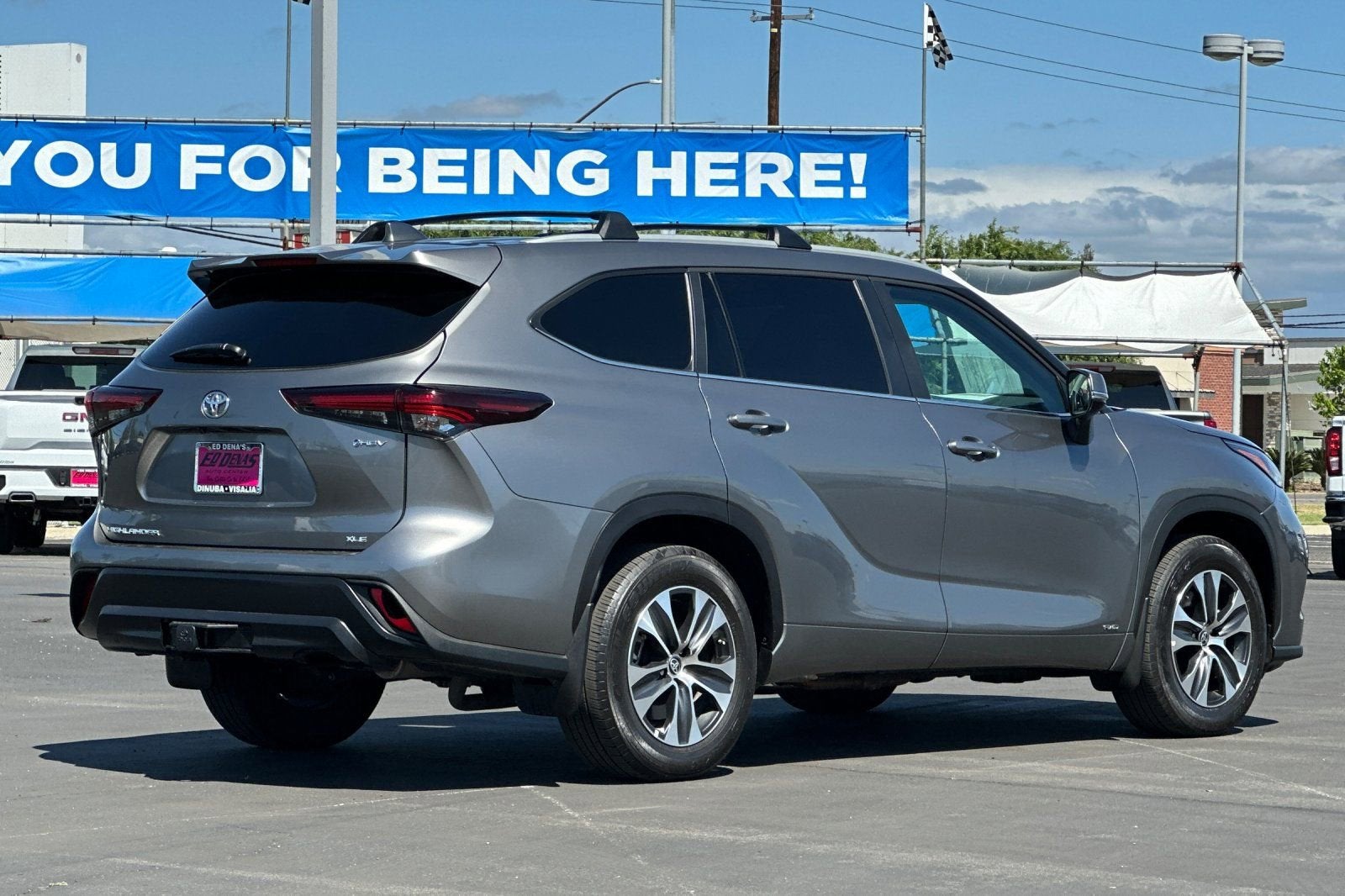 2025 Toyota Highlander Hybrid XLE