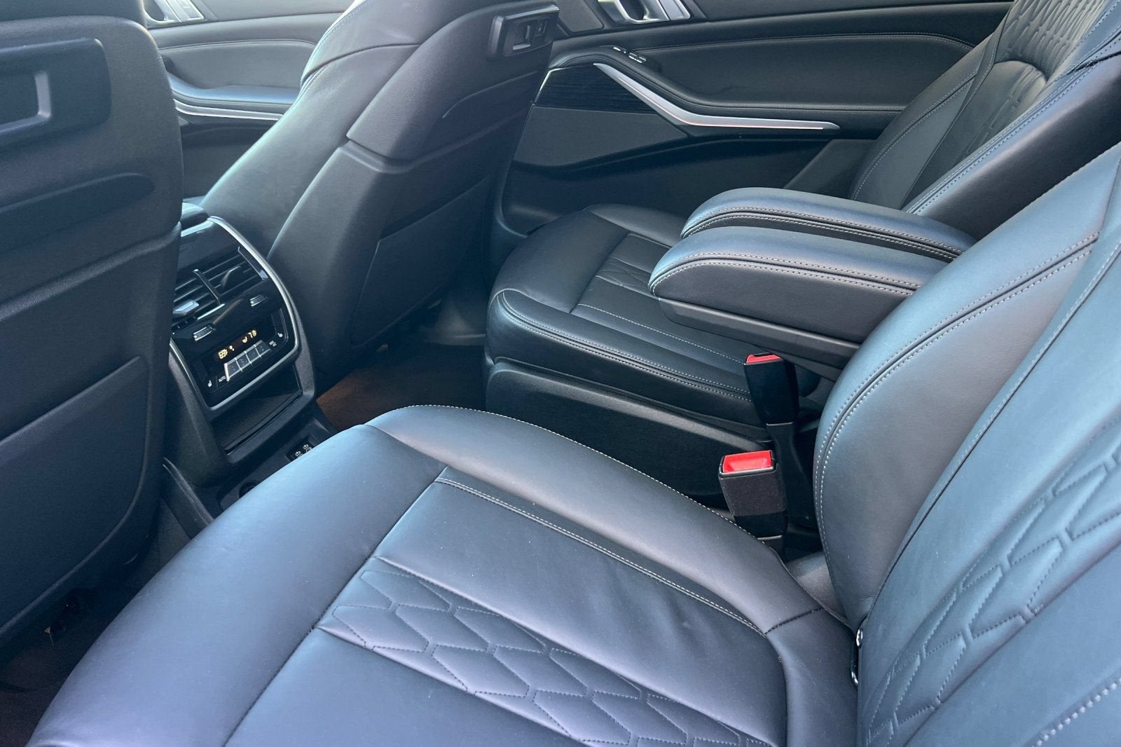 2020 BMW X7 M50i
