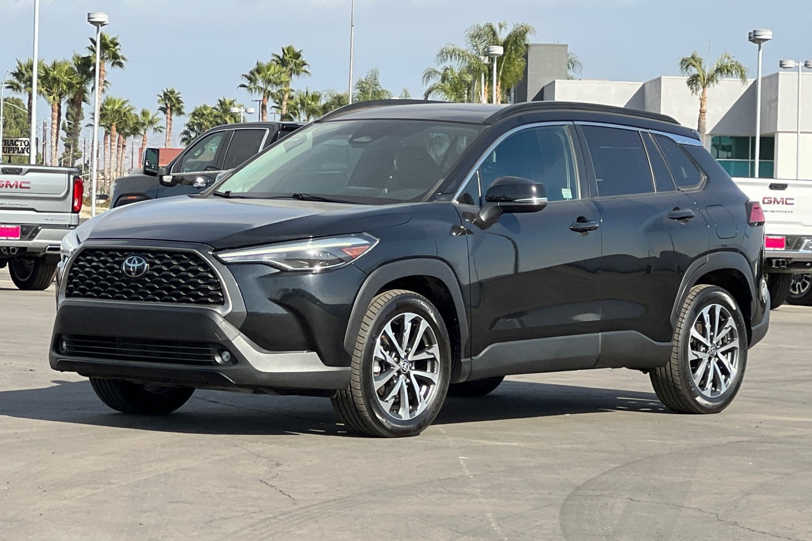 2023 Toyota Corolla Cross XLE